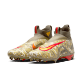 Nike Alpha Menace Elite 3 Travis Kelce Angle 2