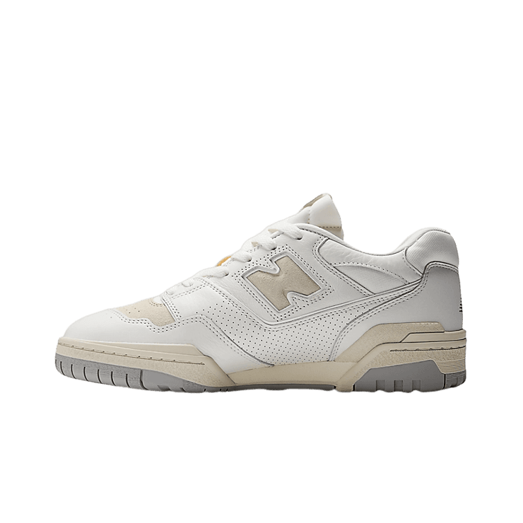 New Balance 550 White Timberwolf Angle 0