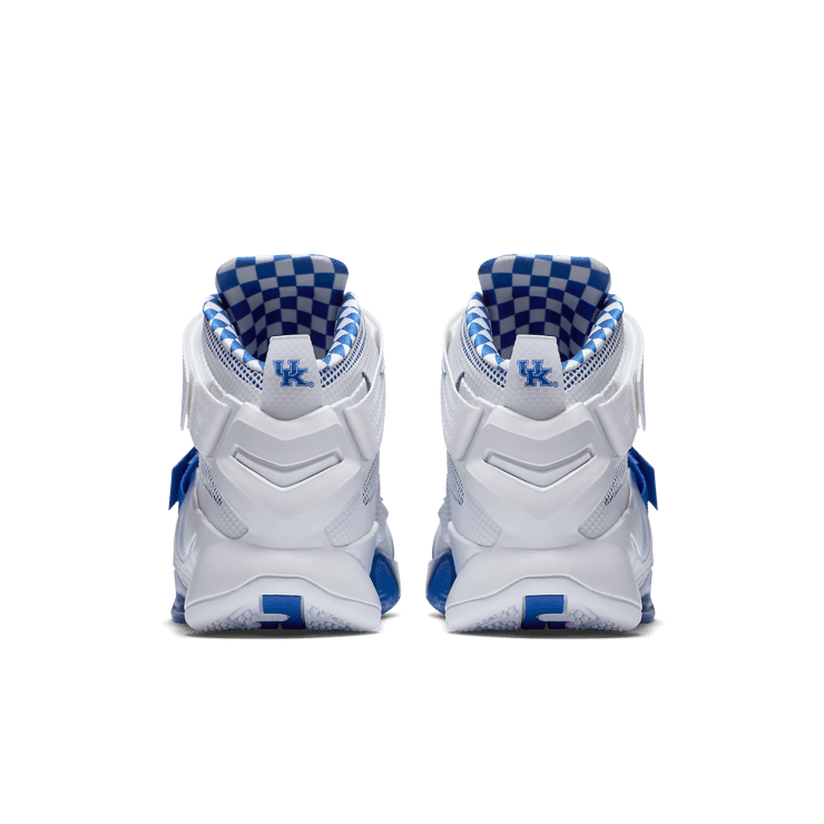 Nike LeBron Soldier 9 Kentucky Angle 3