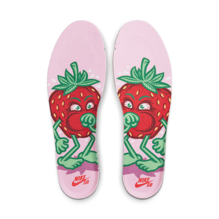 Nike SB High Strawberry Cough Angle 6