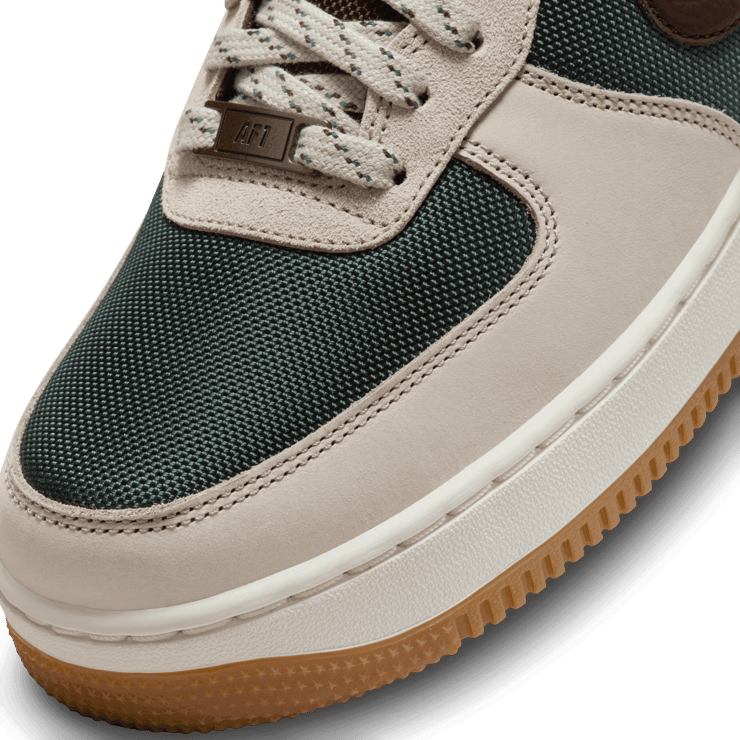 Nike Air Force 1 Low Cream Vintage Green Angle 4