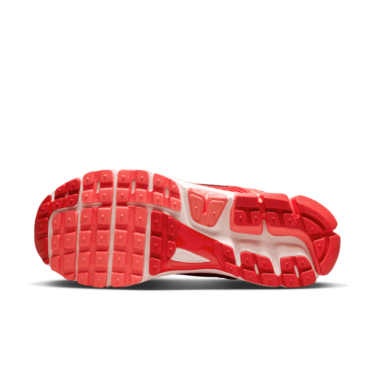 Nike Zoom Vomero 5 Premium Ultra Red Angle 0