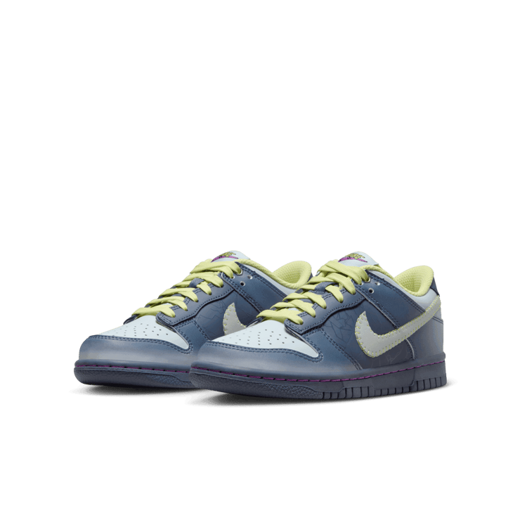 Nike Dunk Low Halloween (2023) (GS) Angle 3