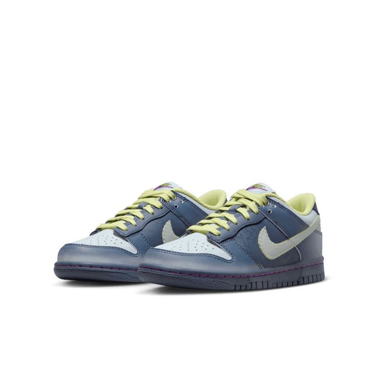 Nike Dunk Low Halloween (2023) (GS) Angle 3