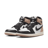 Air Jordan 1 Retro High OG Latte (W) Angle 2