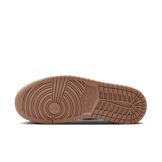 Air Jordan 1 Retro High OG Latte (W) Angle 0