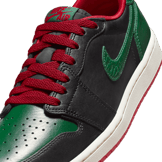 Air Jordan 1 Retro Low OG Black Gorge Green (W) Angle 4