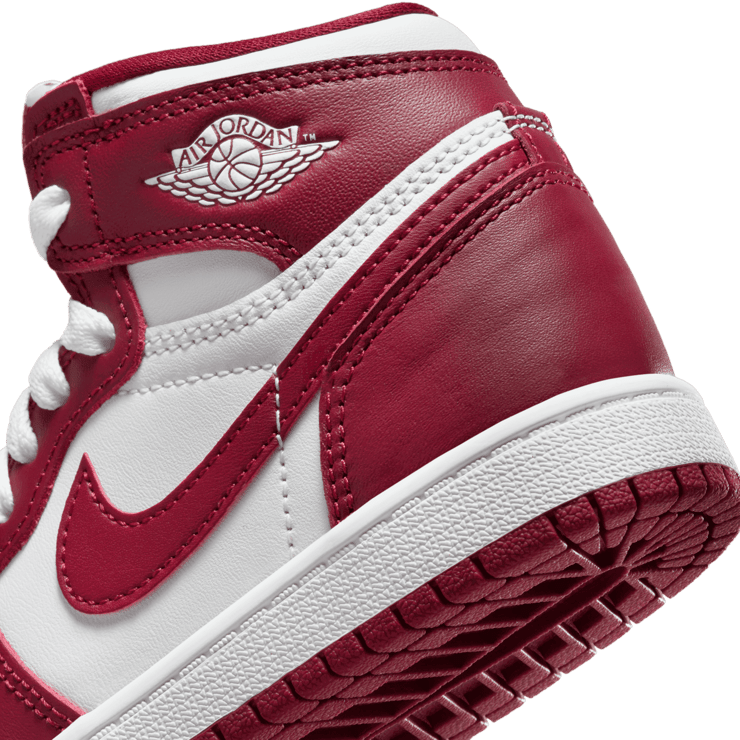 Air Jordan 1 Retro High OG Team Red (PS) Angle 5