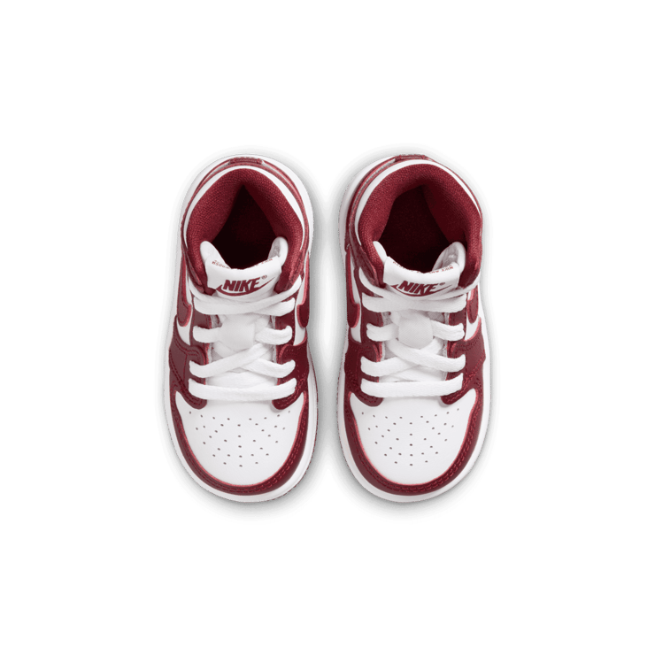 Air Jordan 1 Retro High OG Team Red (TD) Angle 1