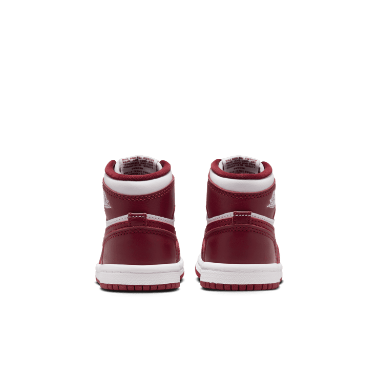 Air Jordan 1 Retro High OG Team Red (TD) Angle 3