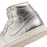 Air Jordan 1 Retro High OG Chrome (W) Angle 5