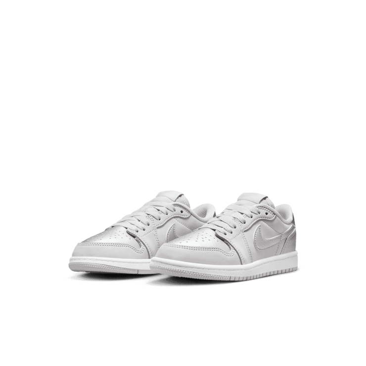 Air Jordan 1 Retro Low OG Silver (PS) Angle 2