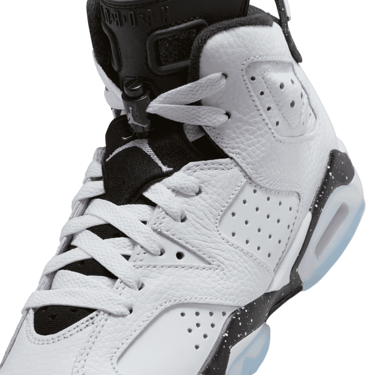 Air Jordan 6 Retro Reverse Oreo (GS) Angle 4