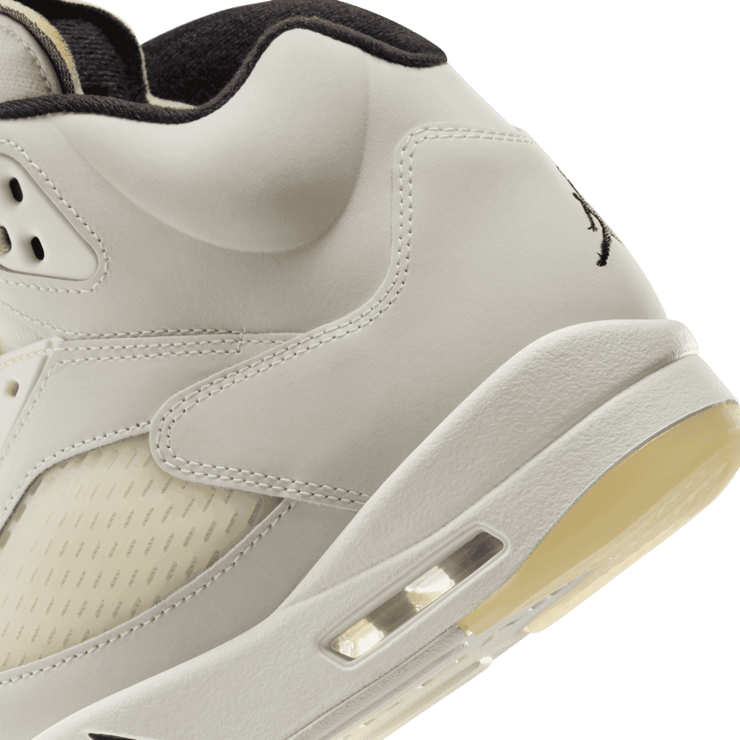 Air Jordan 5 Retro SE Sail Angle 5