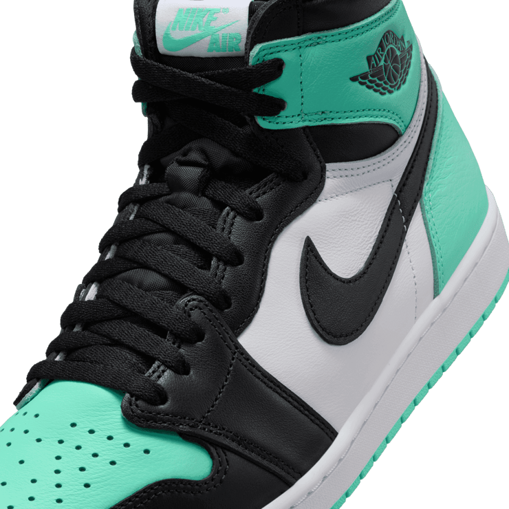 Air Jordan 1 Retro High OG Green Glow Angle 4