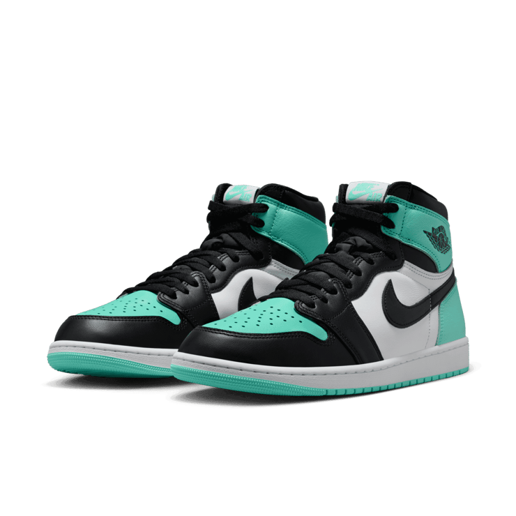 Air Jordan 1 Retro High OG Green Glow Angle 2