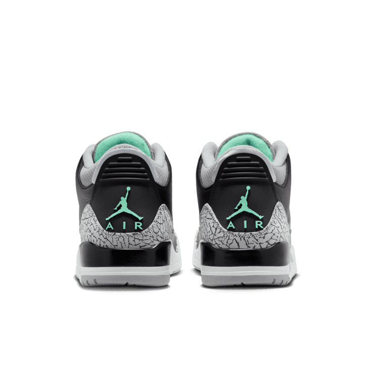 Air Jordan 3 Retro Green Glow Angle 3