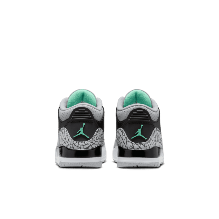 Air Jordan 3 Retro Green Glow (PS) Angle 3