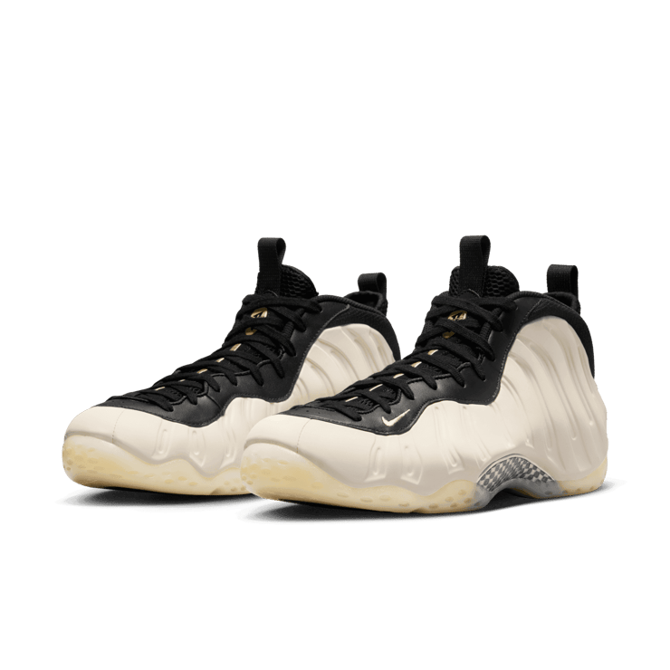 Nike Air Foamposite One Light Orewood Brown Angle 2
