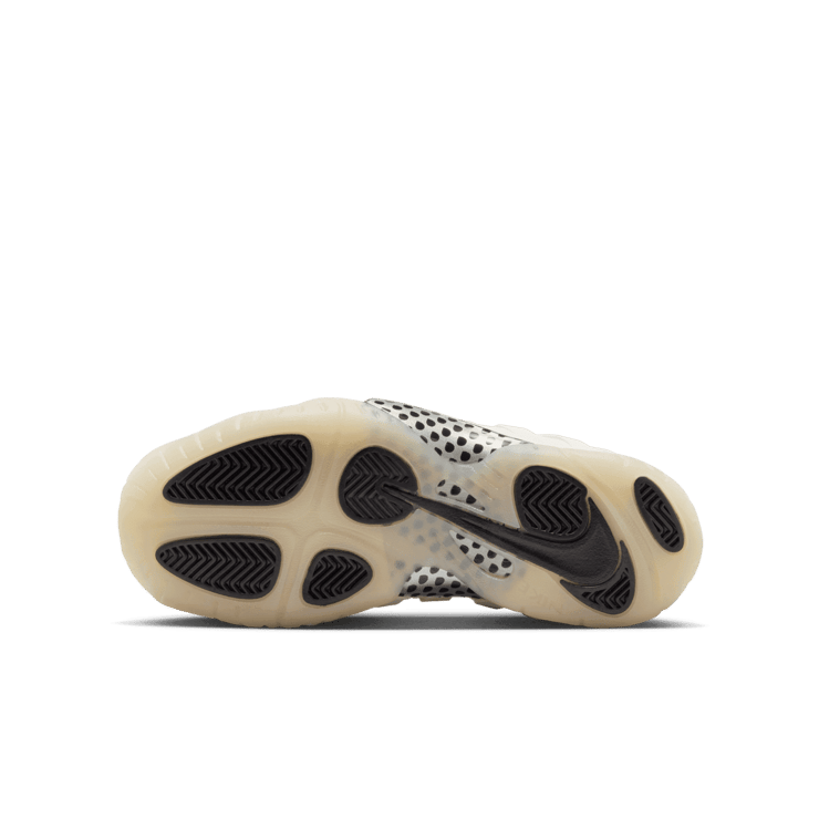 Nike Air Foamposite One Light Orewood Brown (GS) Angle 0