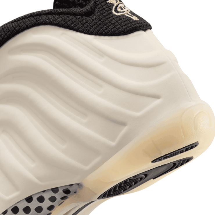 Nike Little Posite One Light Orewood Brown (PS) Angle 5