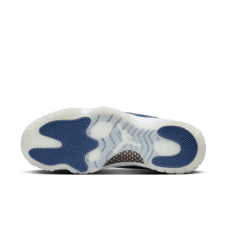 Air Jordan 11 Retro Low Diffused Blue Angle 0