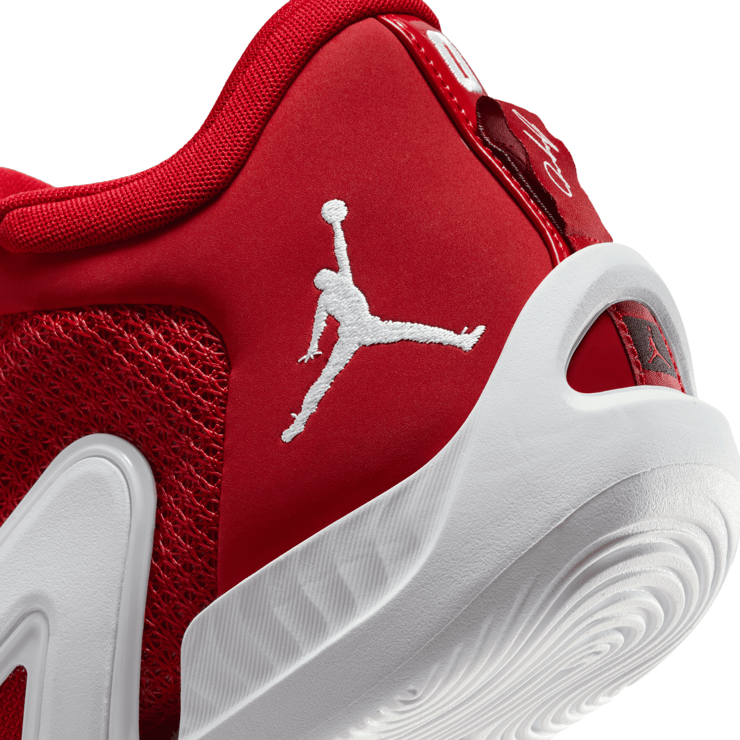 Jordan Tatum 1 TB Gym Red White Angle 6