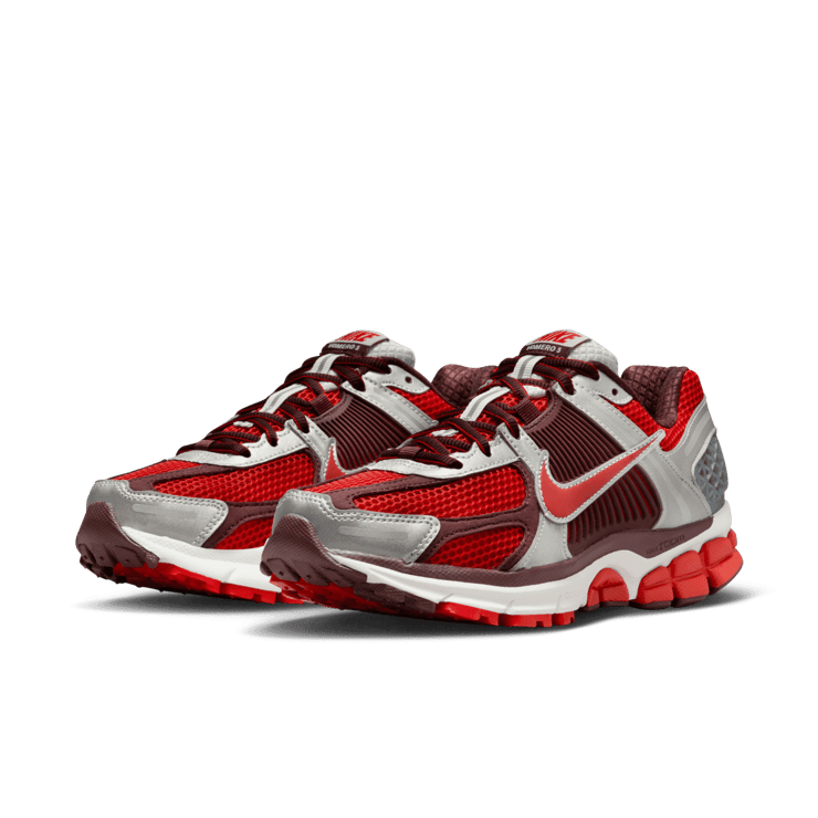 Nike Zoom Vomero 5 Mystic Red (W) Angle 2