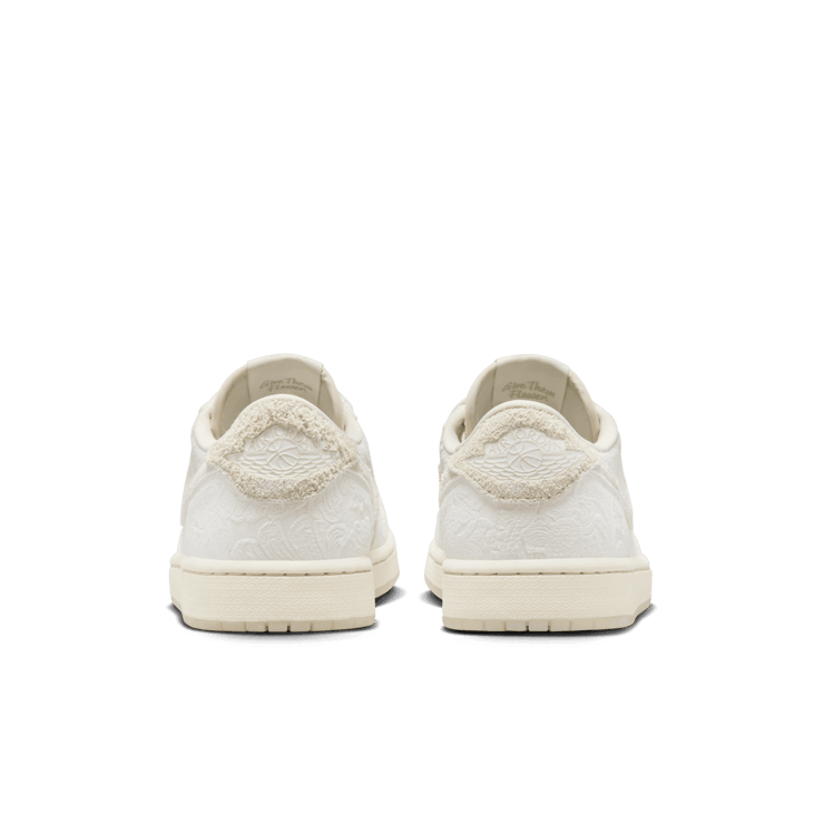 Air Jordan 1 Retro Low OG Chris Paul Angle 3