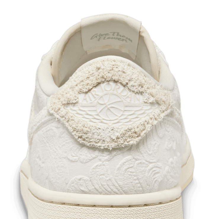 Air Jordan 1 Retro Low OG Chris Paul Angle 6