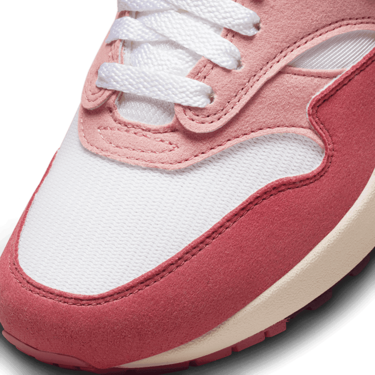 Nike Air Max 1 Cedar Red Stardust (W) Angle 4