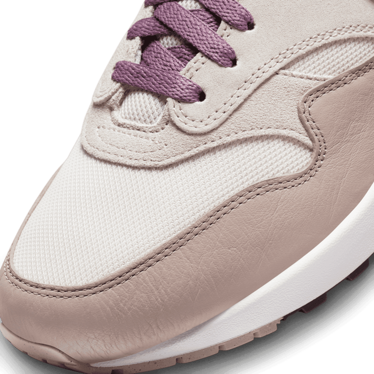 Nike Air Max 1 SC Light Bone Violet Dust Angle 4