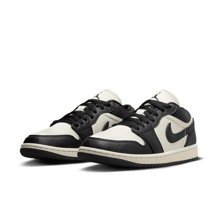 Air Jordan 1 Low SE Vintage Panda (W) Angle 2