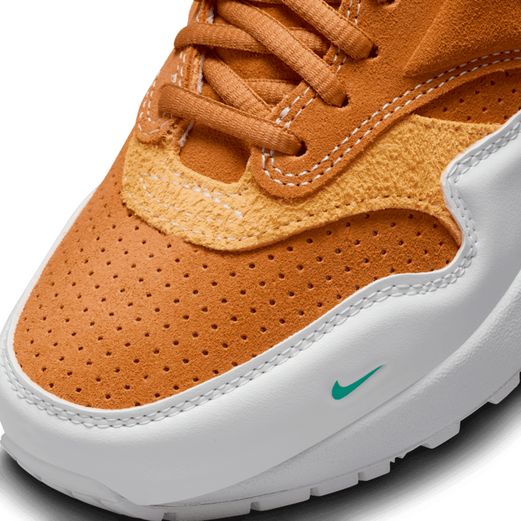 Nike Air Max 1 Serena Williams Design Crew (W) Angle 4