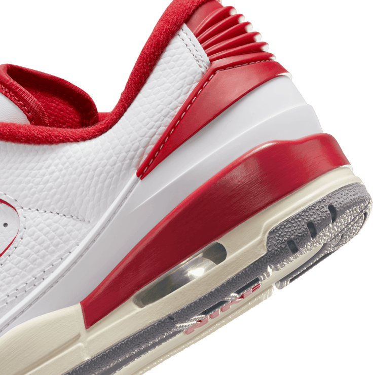 Air Jordan 2/3 White Varsity Red (GS) Angle 5