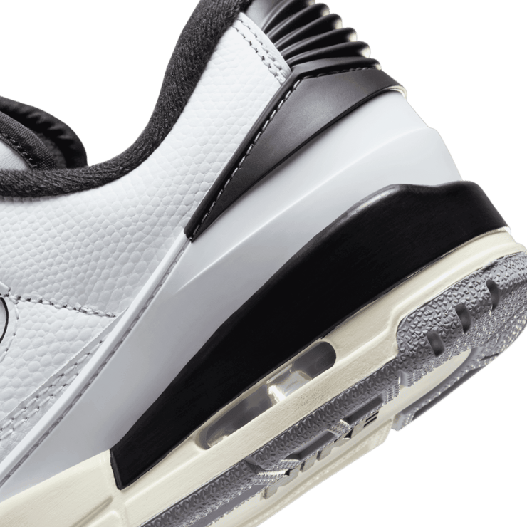 Air Jordan 2/3 White Black (GS) Angle 5