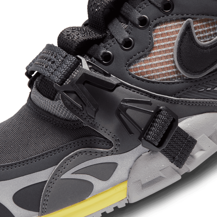 Nike Air Trainer 1 SP Dark Smoke Grey Angle 10