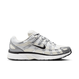 [NIKE]★Women's P-6000 Silver/Coconut Milk★FV6603-100 Nike P-6000 Women's Shoes. Nike.com