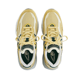New Balance 990v6 Made in USA Pale Yellow Angle 0