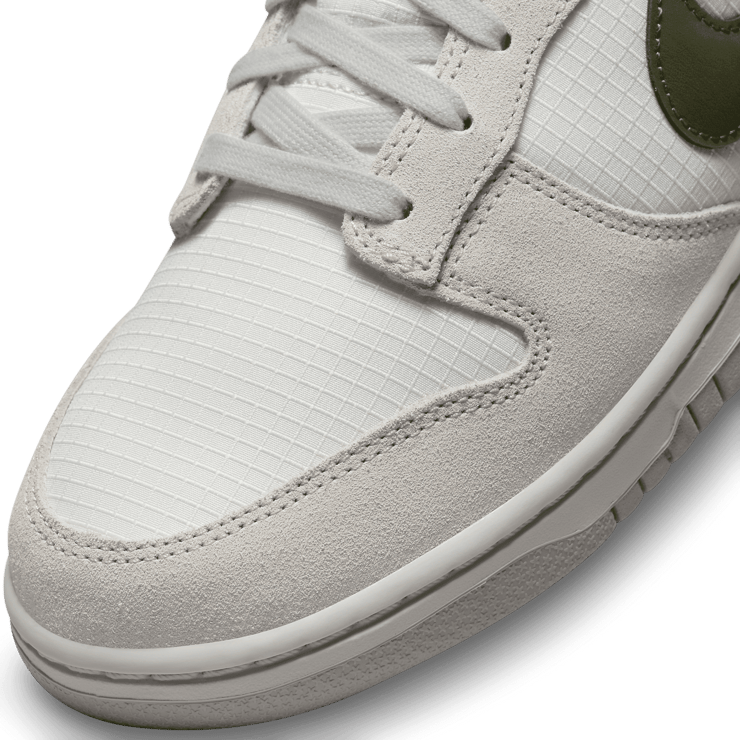 Nike Dunk Low Leaf Veins Angle 4