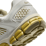Nike Zoom Vomero 5 Light Bone Olive Angle 5