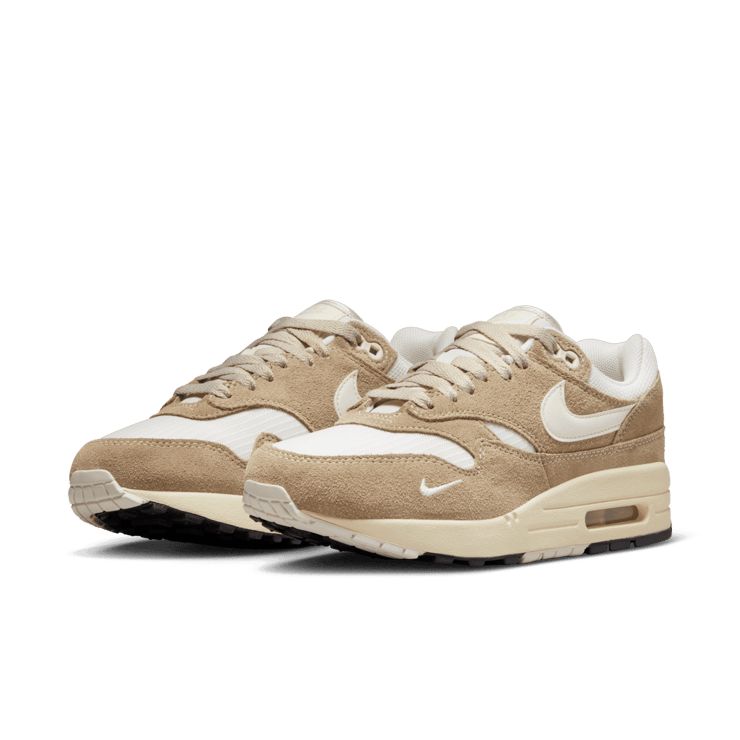 Nike Air Max 1 Hangul Day (W) Angle 2