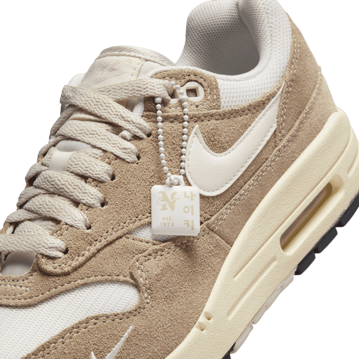 Nike Air Max 1 Hangul Day (W) Angle 6