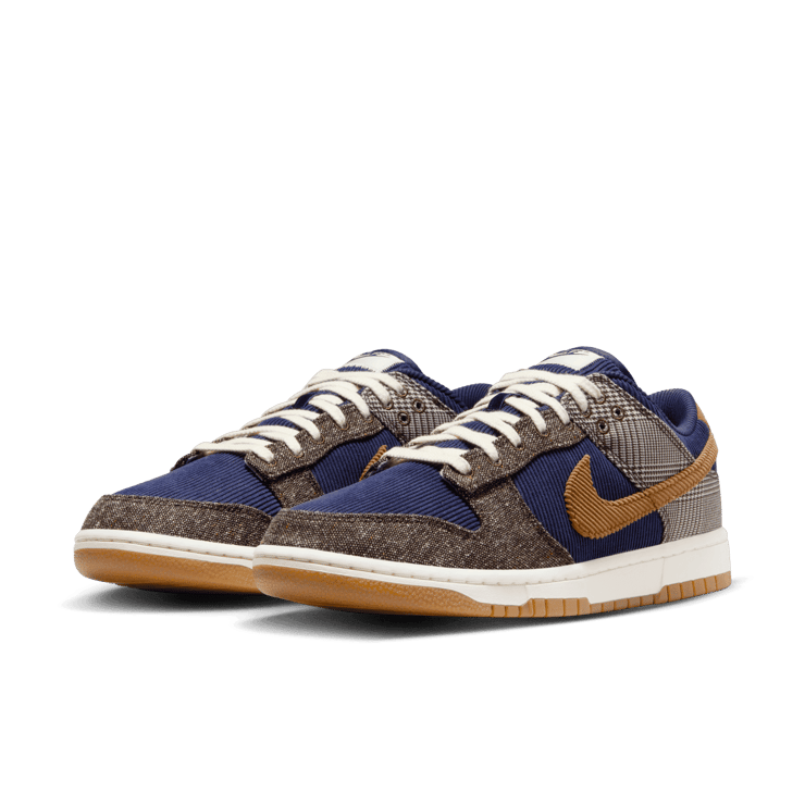 Nike Dunk Low Cordairoy Angle 2