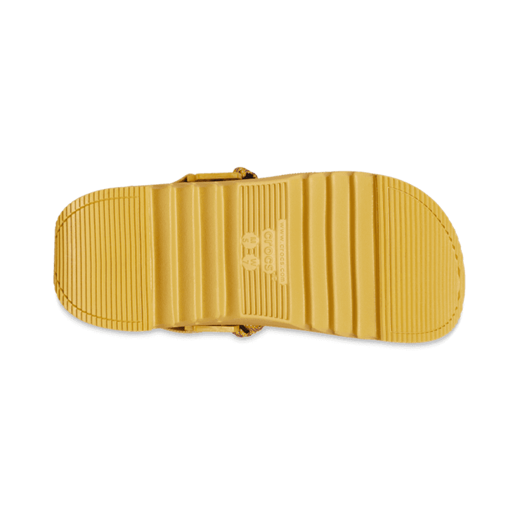 Crocs Classic Hiker Xscape Clog Aries Black Angle 2