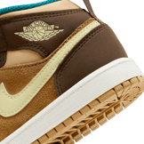 Air Jordan 1 Mid SE Seasonal Collector (PS) Angle 5