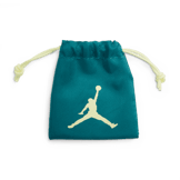 Air Jordan 1 Mid SE Seasonal Collector (PS) Angle 6