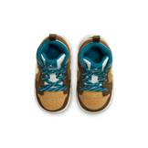 Air Jordan 1 Mid SE Seasonal Collector (TD) Angle 1