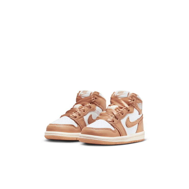 Air Jordan 1 Retro High OG Praline (TD) Angle 2