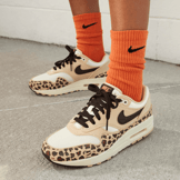 Nike Air Max 1 Leopard Print (W) Angle 7